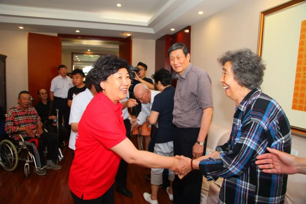 中学篮球战术训练方法有哪些_0